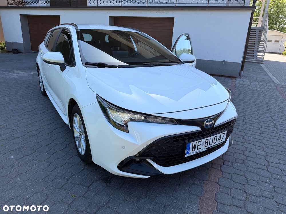 Toyota Corolla 1.8 Hybrid Comfort - 32