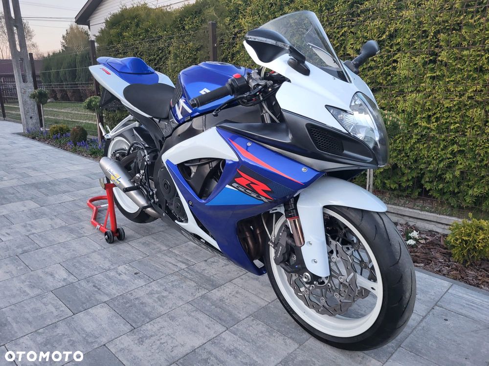 Suzuki GSX-R - 2