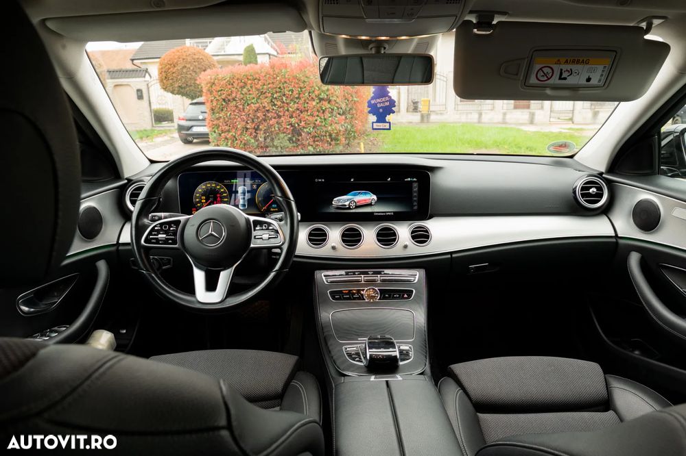 Mercedes-Benz E 300 de 9G-TRONIC - 10