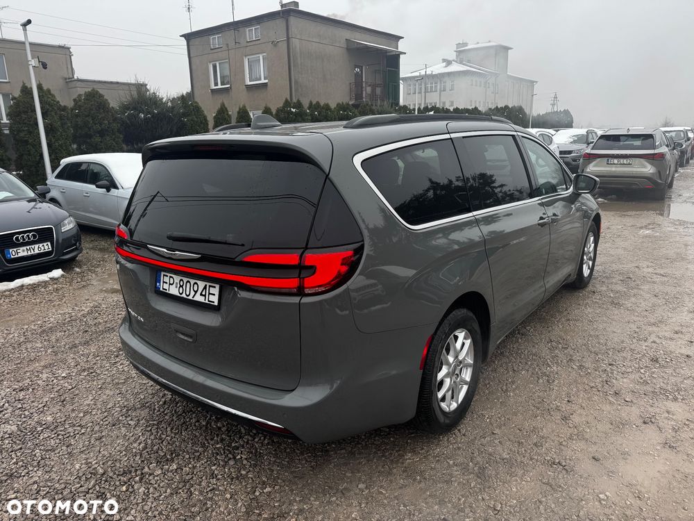 Chrysler Pacifica - 19