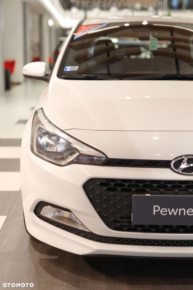 Hyundai i20 1.2 Fresh - 19