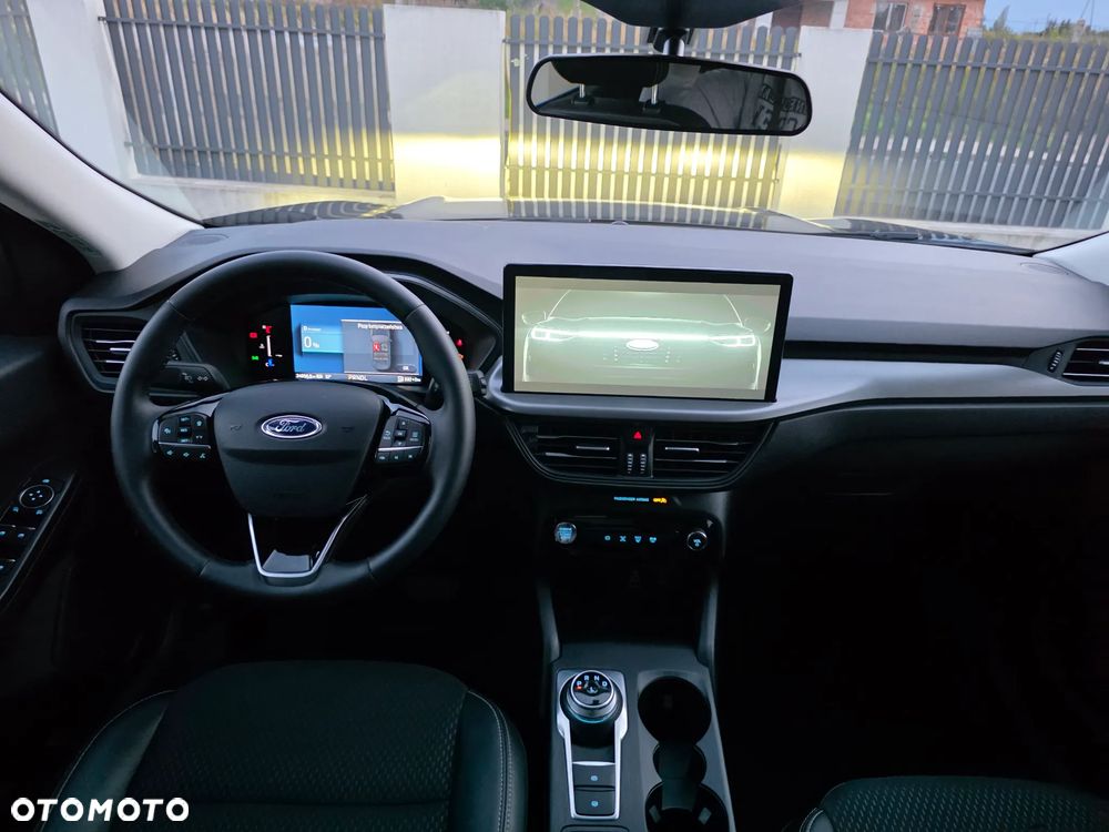 Ford Kuga - 14