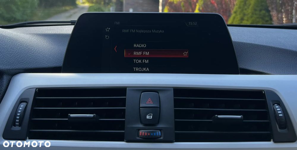 BMW Seria 3 318i Sport Line - 20