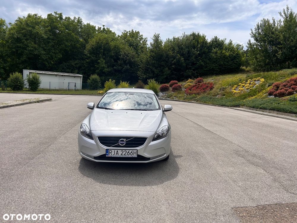 Volvo V40 D2 Drive-E Kinetic - 2