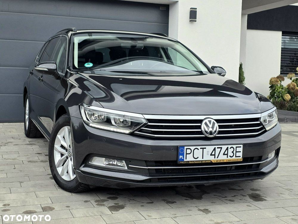 Volkswagen Passat - 30