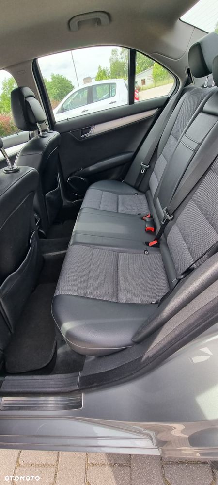 Mercedes-Benz Klasa C 220 CDI Avantgarde - 11