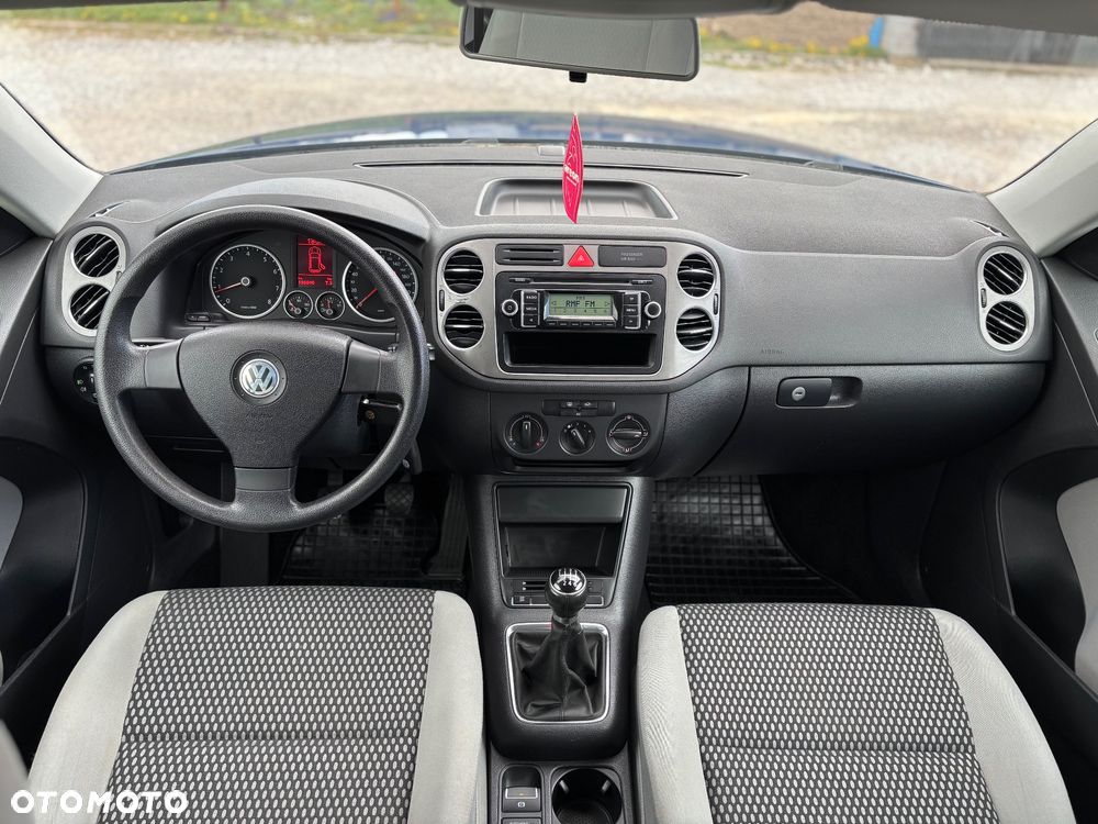 Volkswagen Tiguan - 13