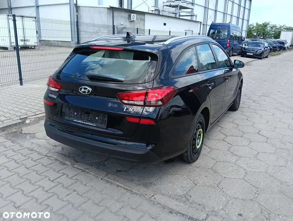 Hyundai i30 1.4 T-GDI YES - 17