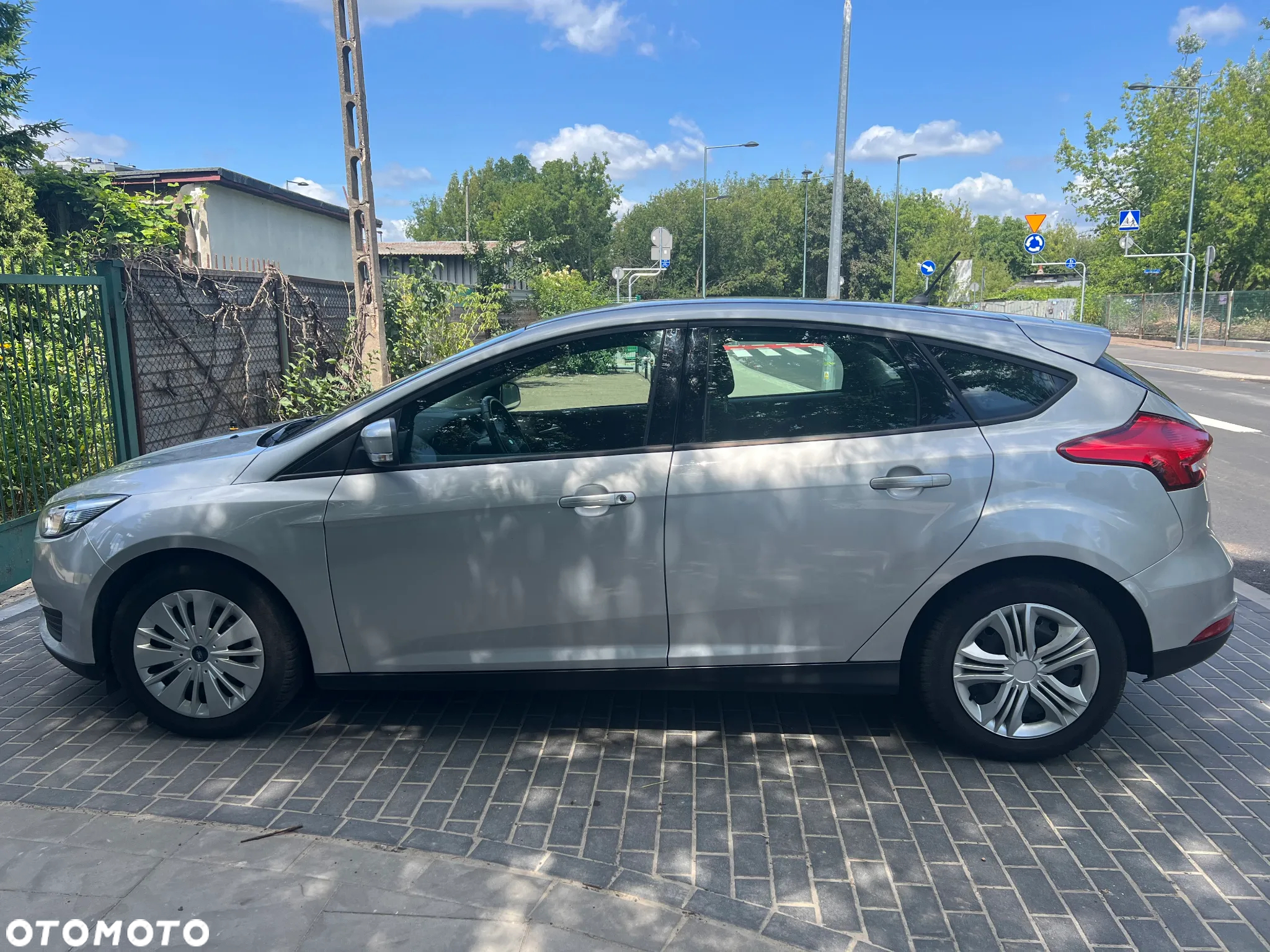 Ford Focus 1.6 Trend - 10