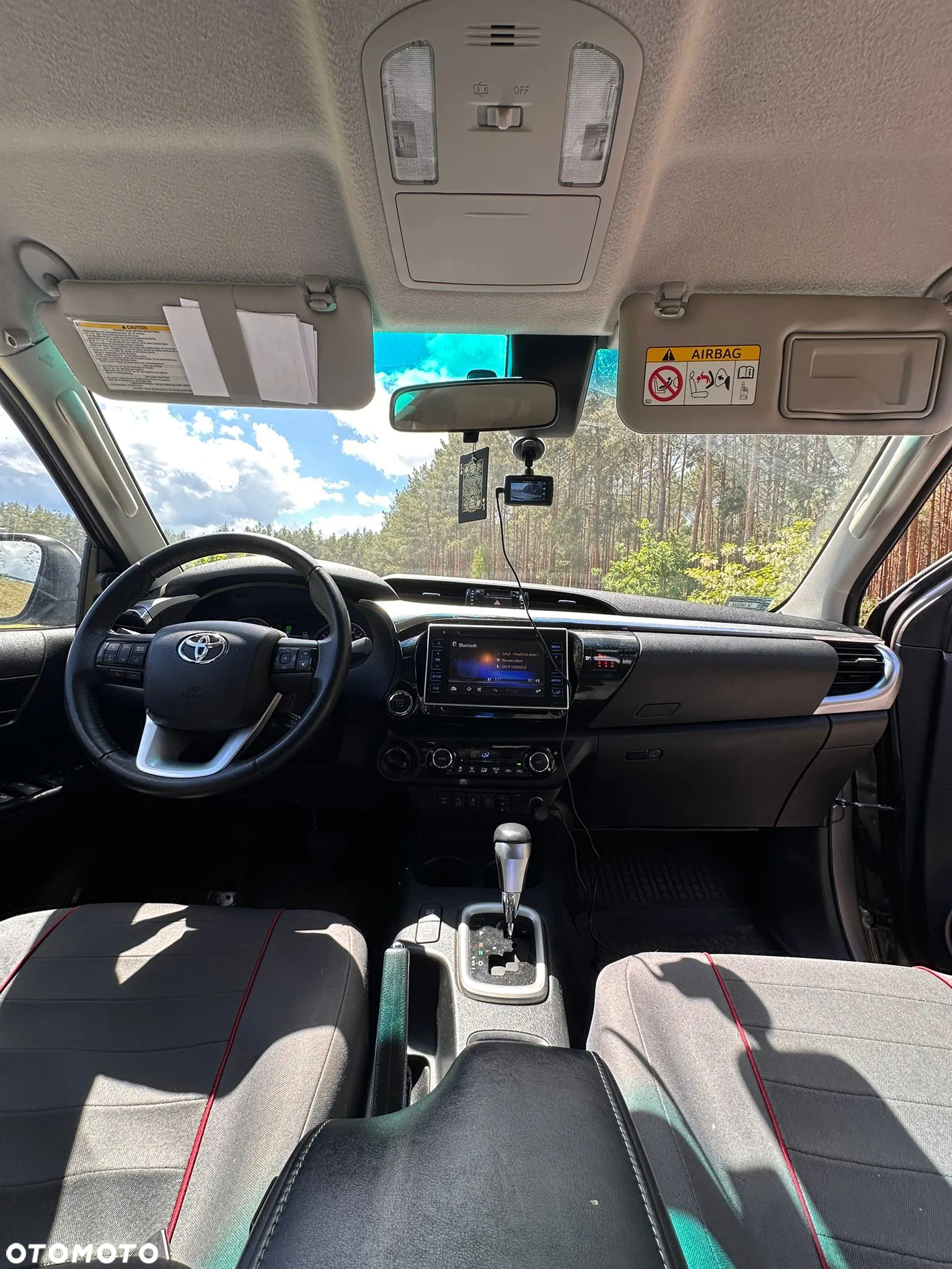 Toyota Hilux - 8