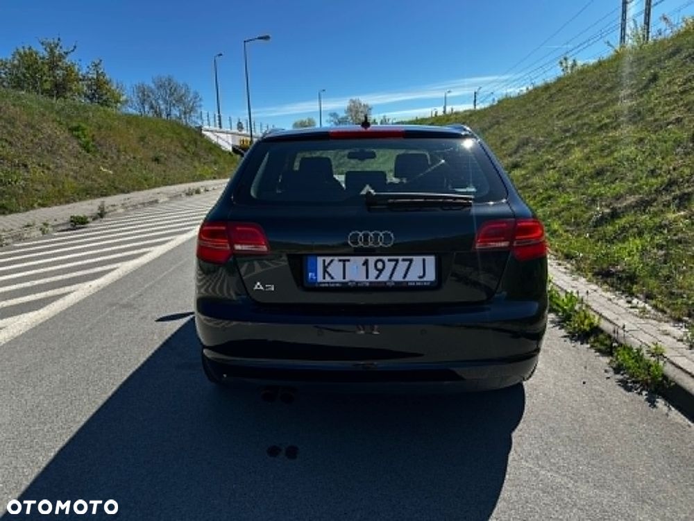 Audi A3 Sportback 1.8 TFSI Ambiente S tronic - 11
