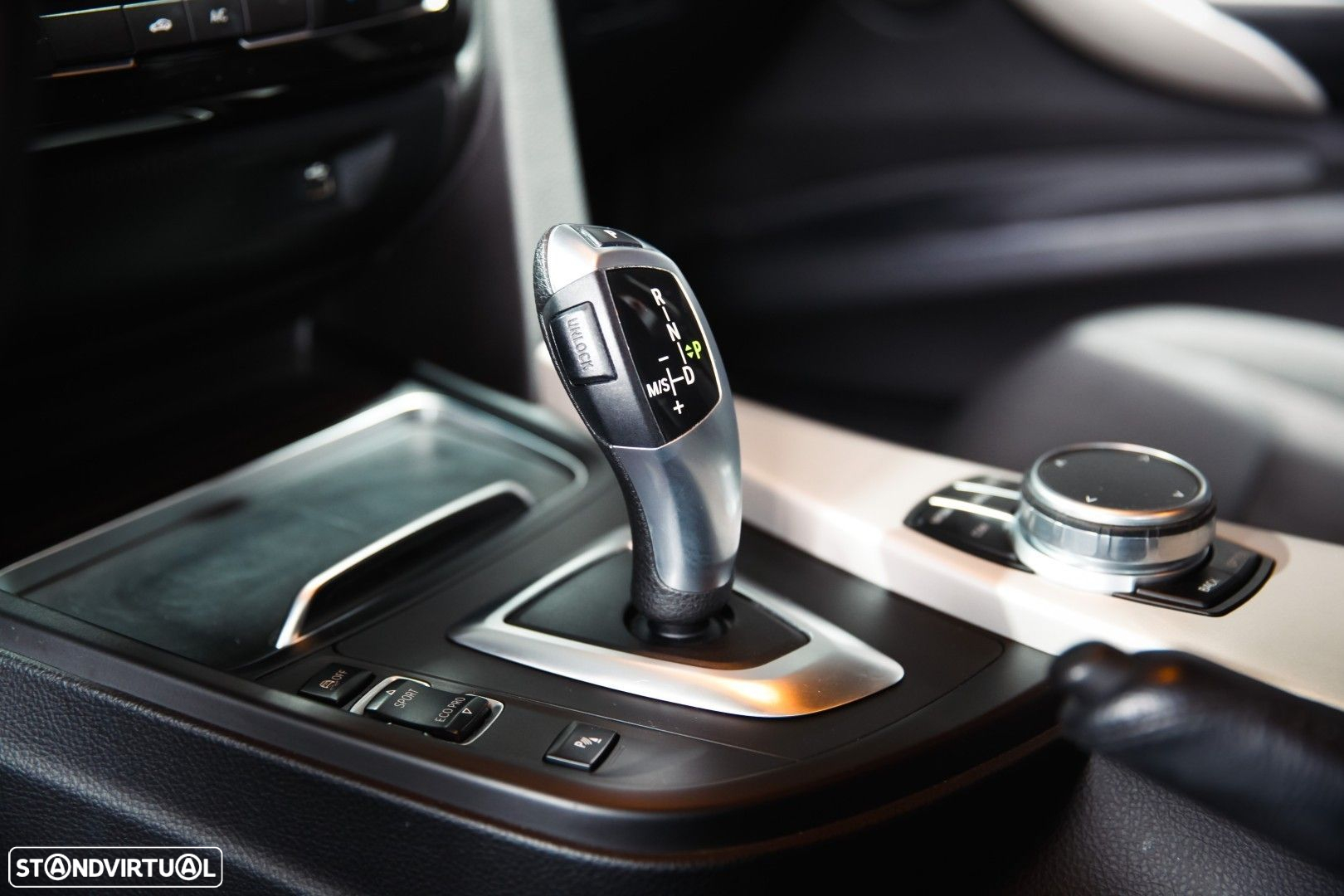 BMW 320 d Touring xDrive Auto - 15