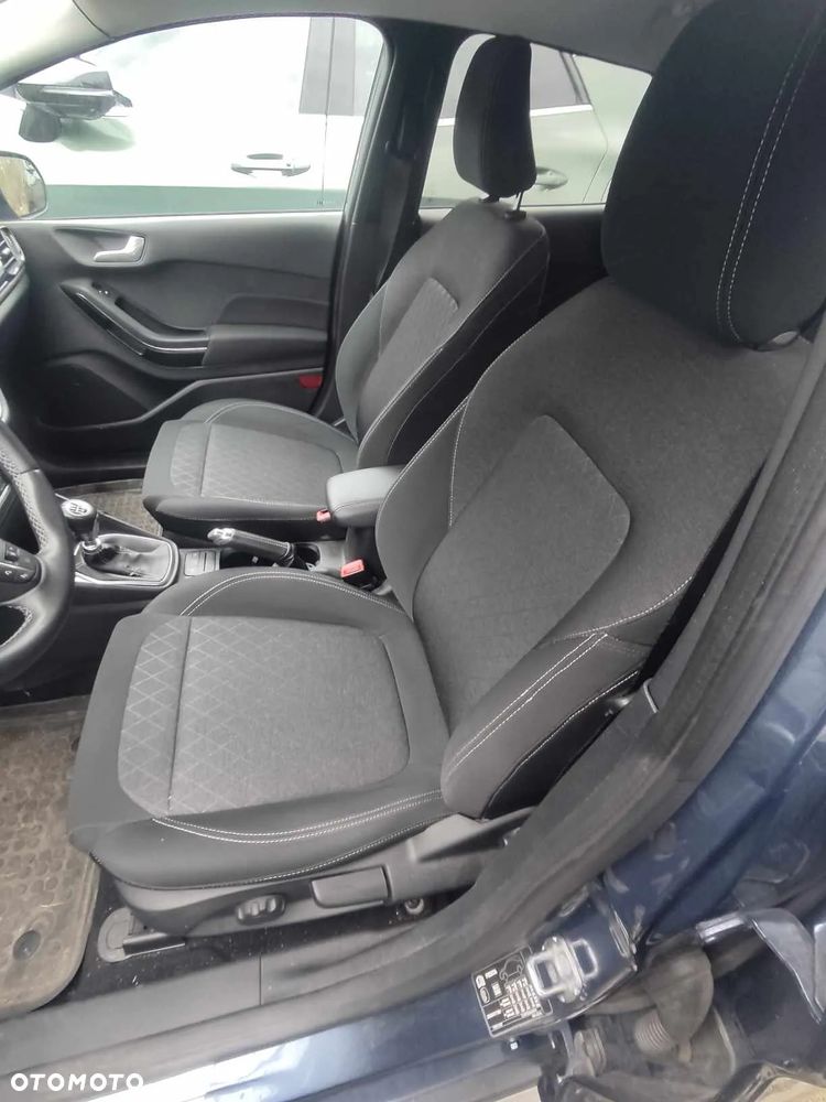 Ford Fiesta - 12