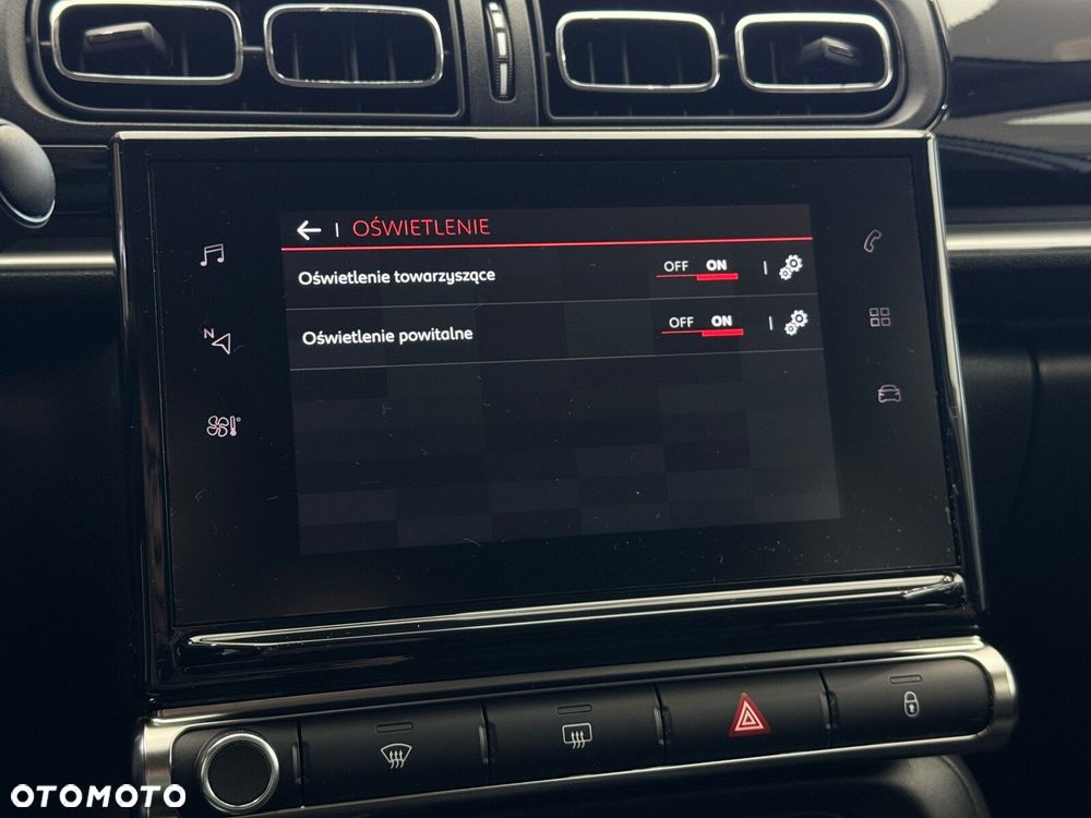 Citroën C3 1.2 PureTech Shine EAT6 - 35