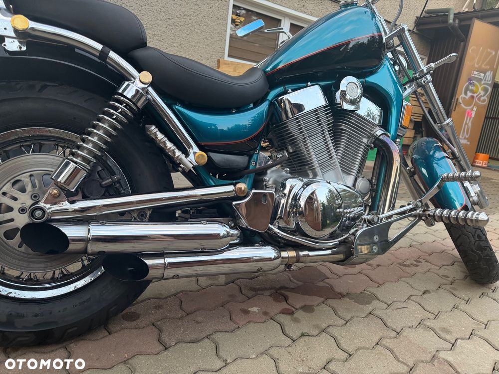 Suzuki Intruder - 15