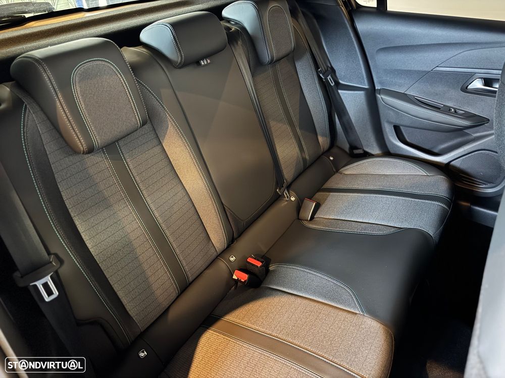 Peugeot e-208 50 kWh Allure - 31