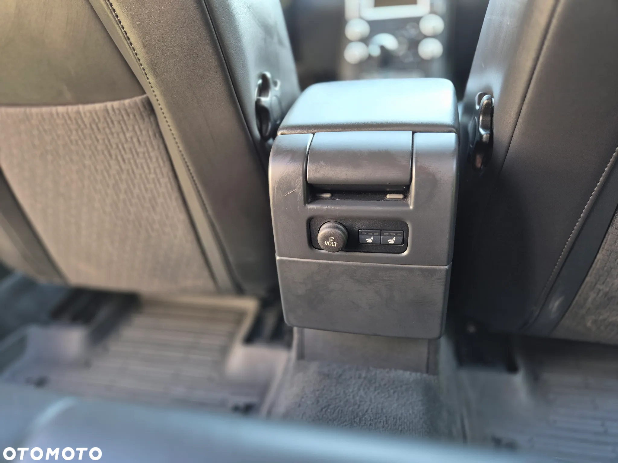 Volvo V70 2.5T Momentum - 11