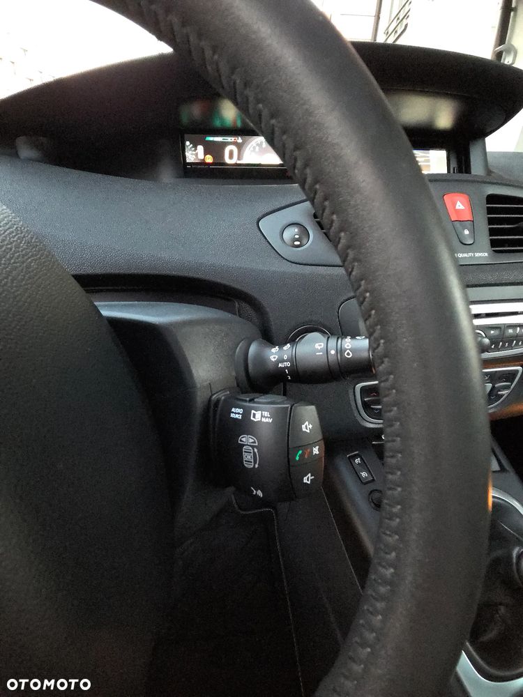 Renault Scenic - 18