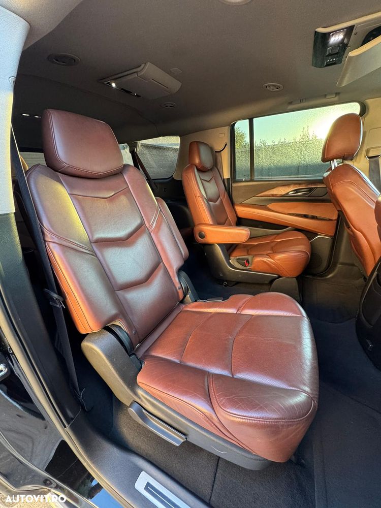 Cadillac Escalade - 9