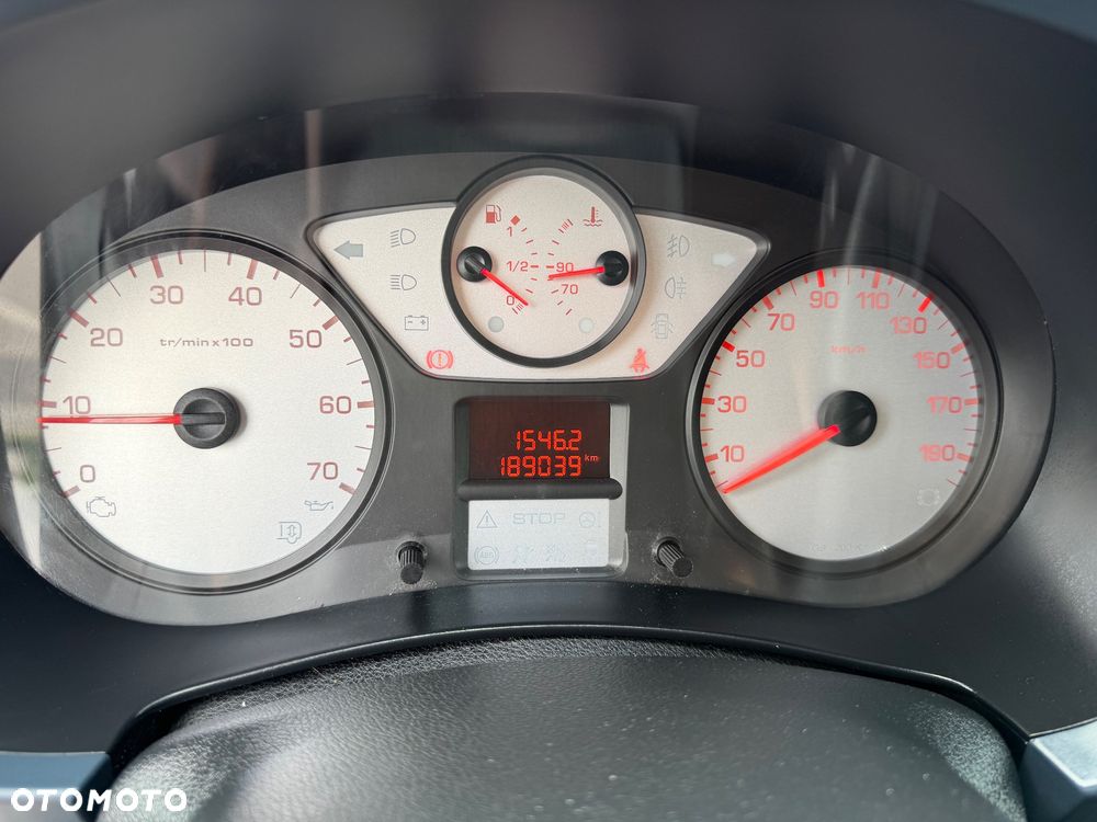 Peugeot Partner 1.6 HDi Outdoor - 24