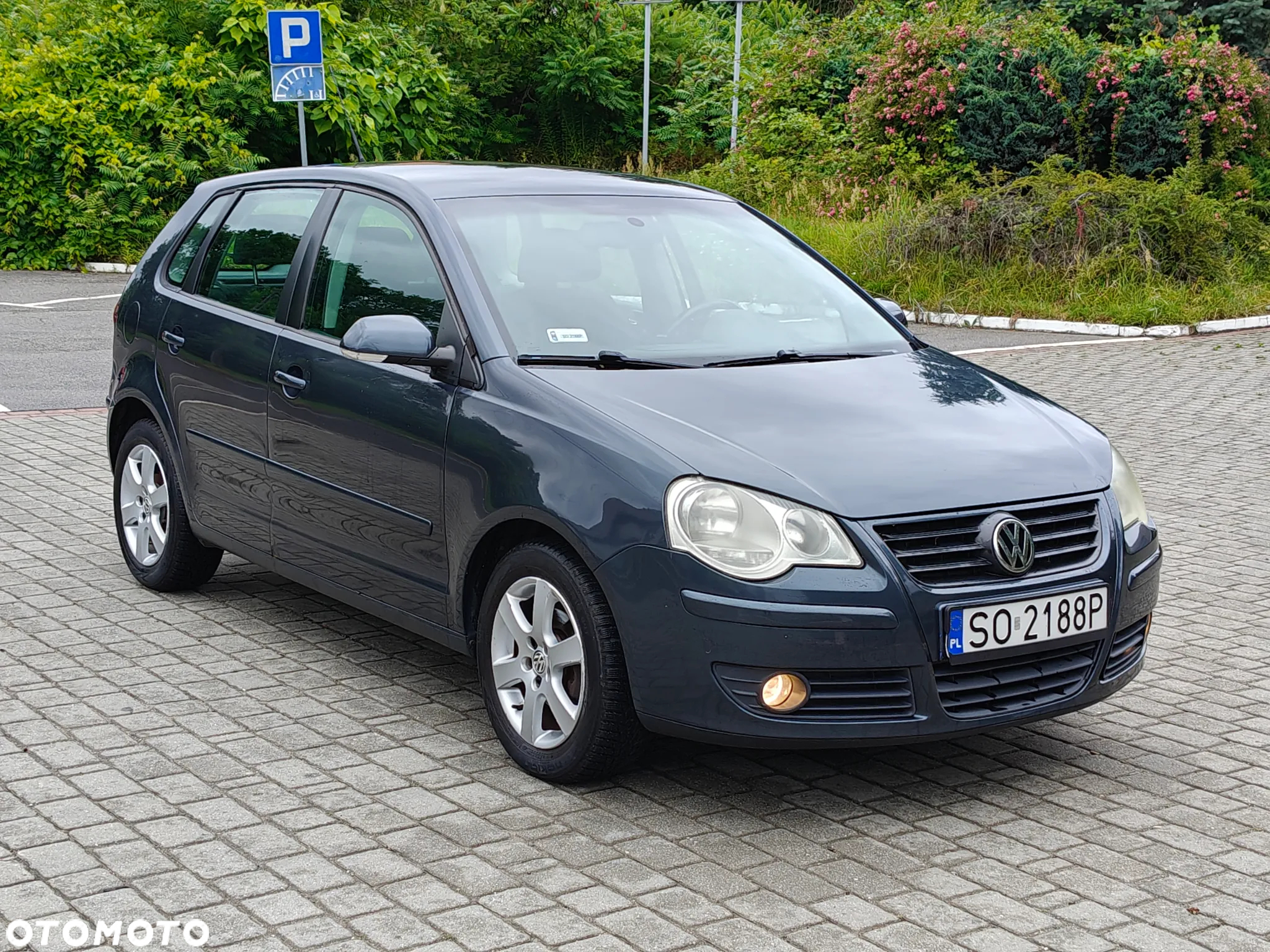 Volkswagen Polo 1.4 16V Comfortline - 12