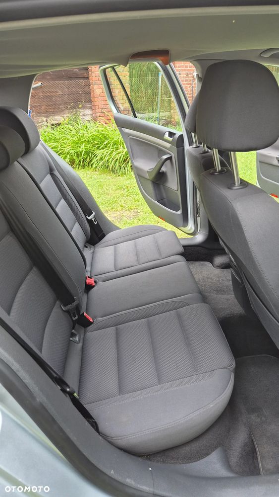 Volkswagen Golf V 1.9 TDI Comfortline - 15