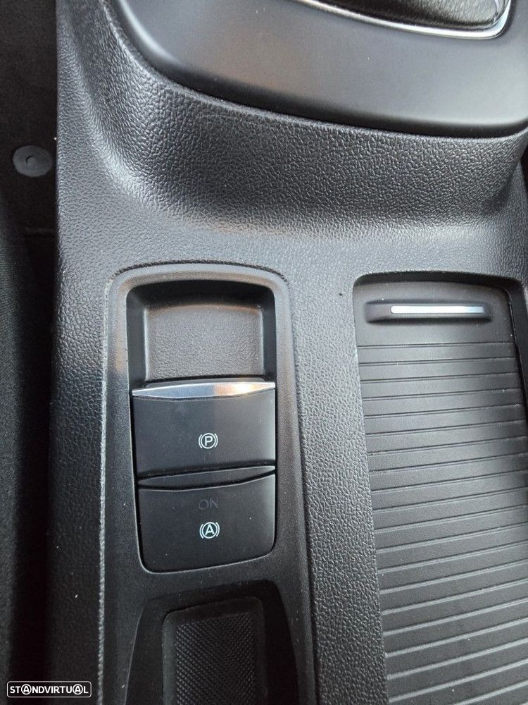 Ford Focus SW 1.5 TDCi EcoBlue Active - 28