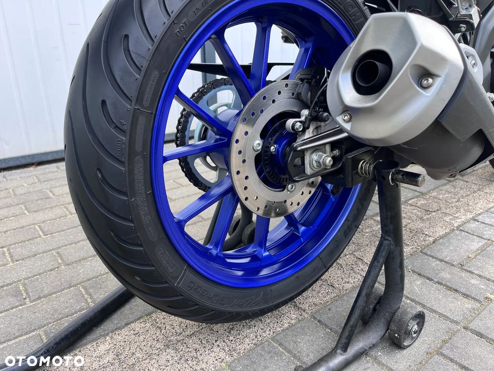 Yamaha MT - 21