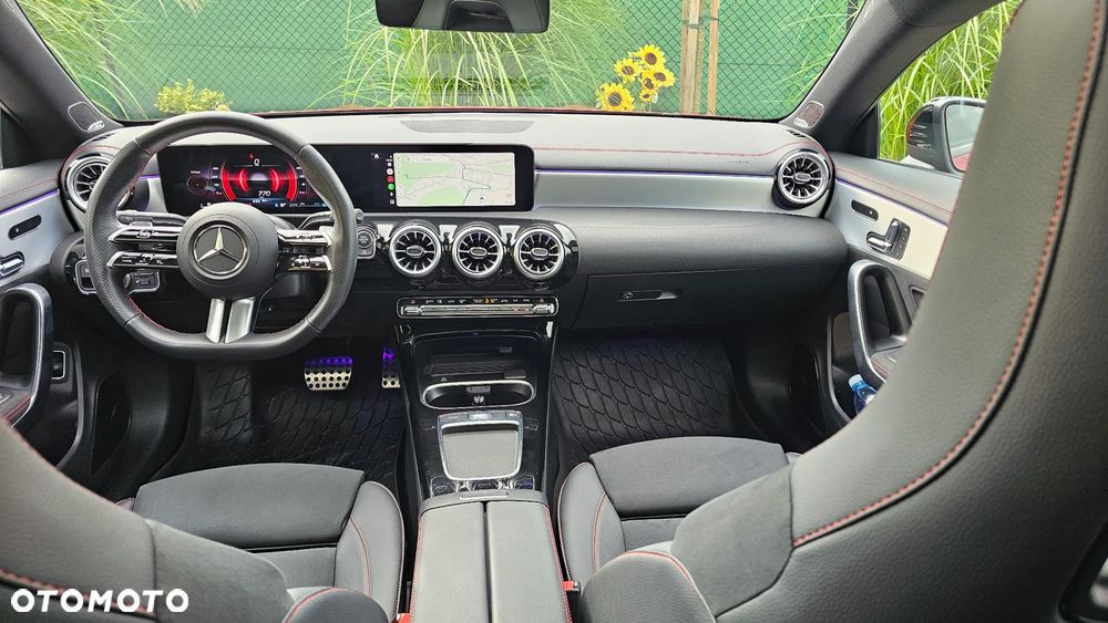 Mercedes-Benz CLA 250 mHEV 4-Matic AMG Line 8G-DCT - 34