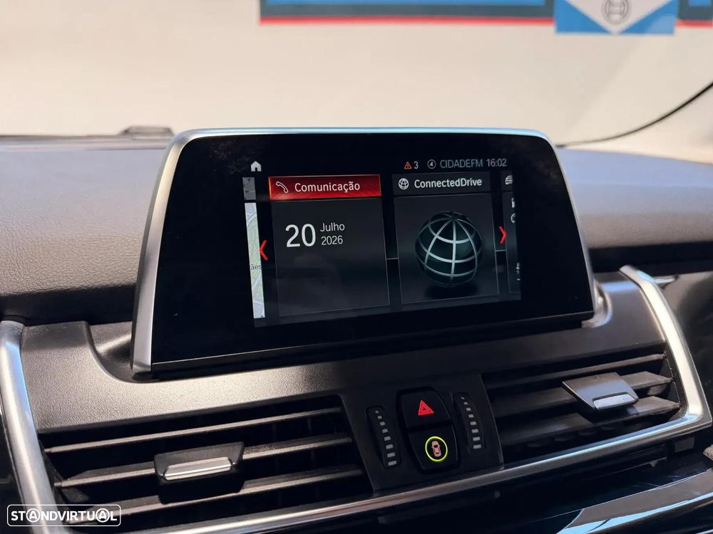 BMW 216 Active Tourer d Line Sport Auto — fotografia 16