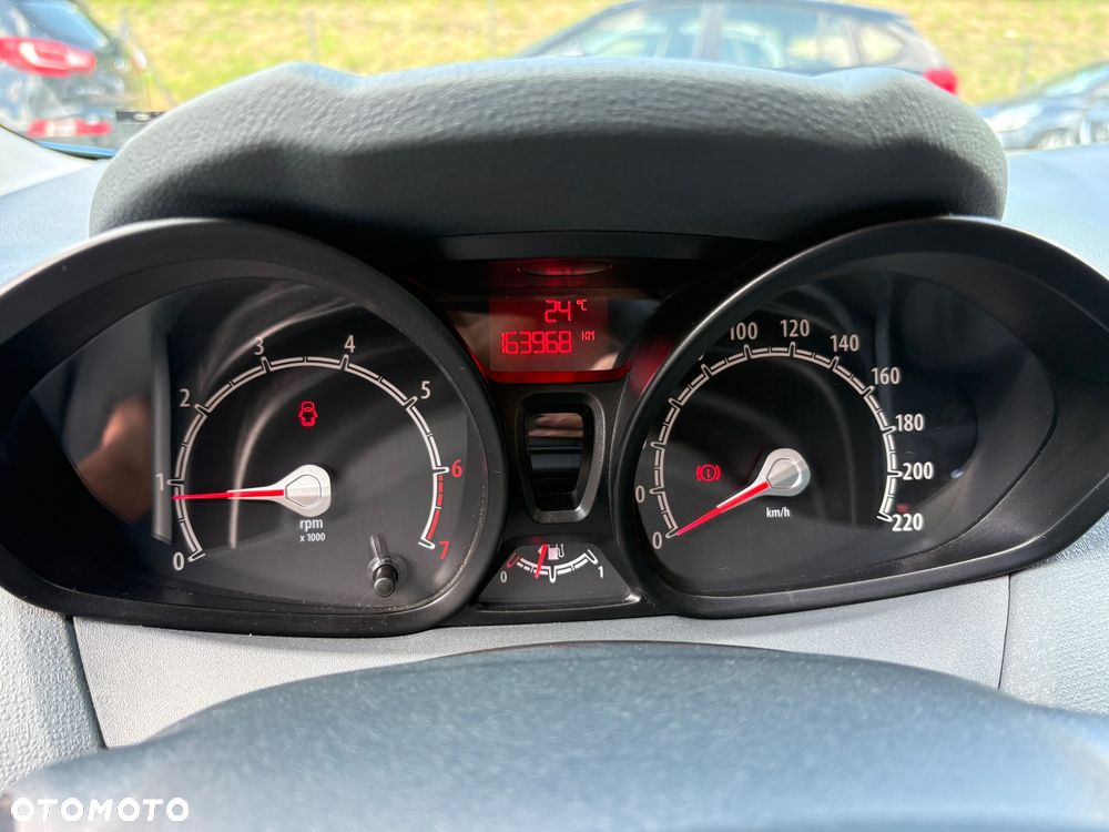 Ford Fiesta 1.25 Silver X - 16