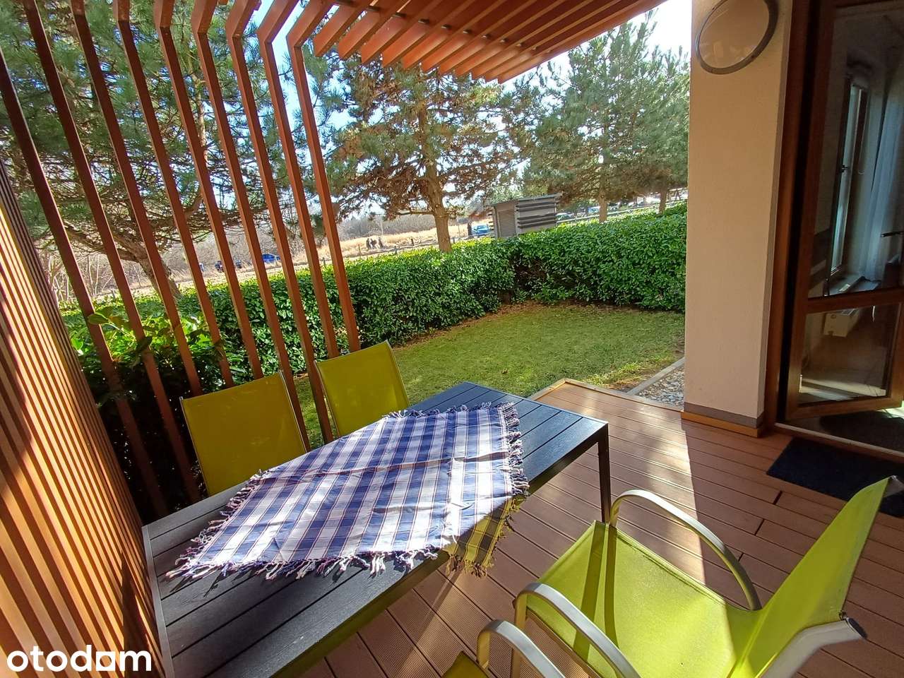 APARTAMENT Z OGRÓDKIEM I KOMÓRKĄ LOKATORSKĄ