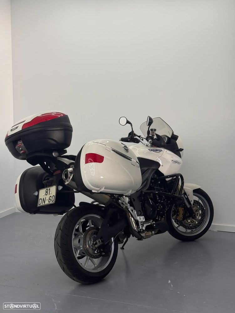 Triumph Tiger 1050 - 7