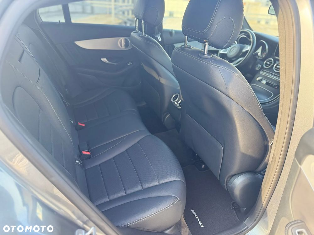 Mercedes-Benz GLC 300 Coupe 4Matic 9G-TRONIC AMG Line - 15