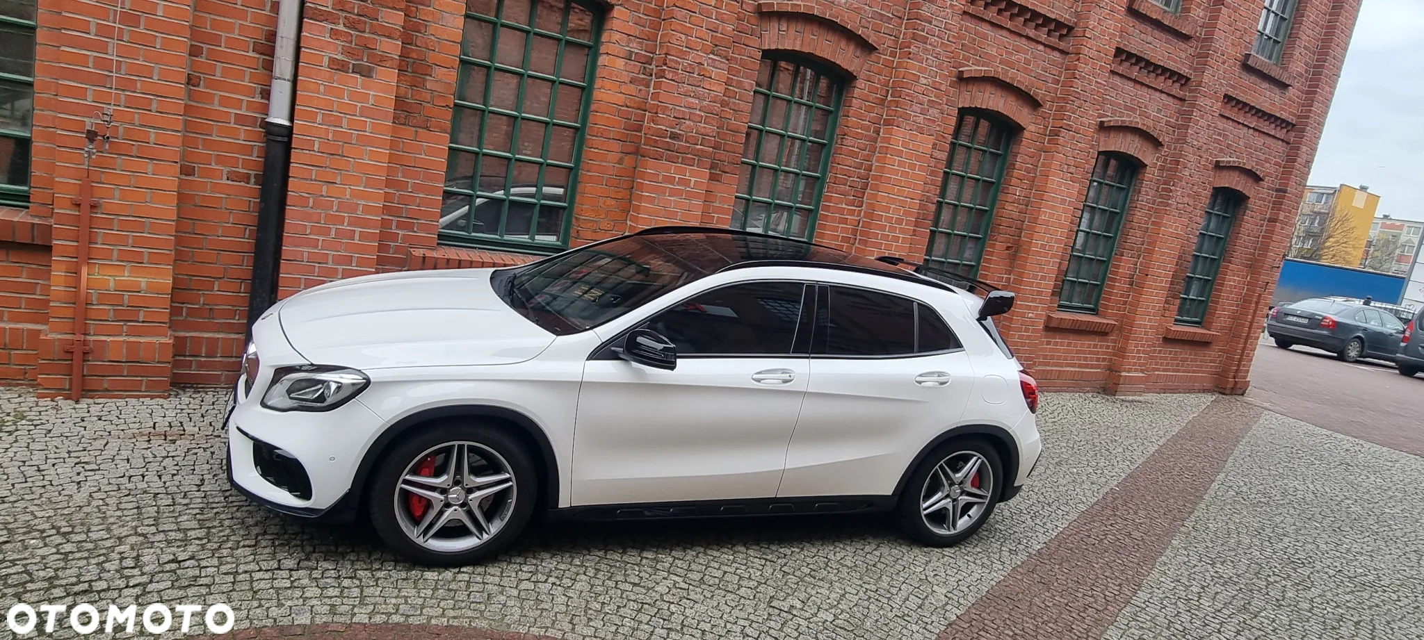 Mercedes-Benz GLA AMG 45 4Matic AMG Speedshift 7G-DCT AMG Night Edition - 29