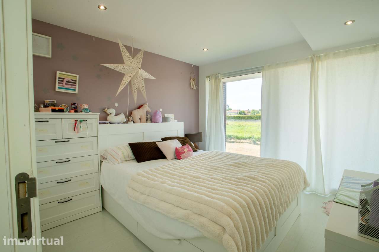 Moradia Triplex V3 em Serzedo Vila Nova de Gaia-SD/04664/MH - Grande imagem: 3/39