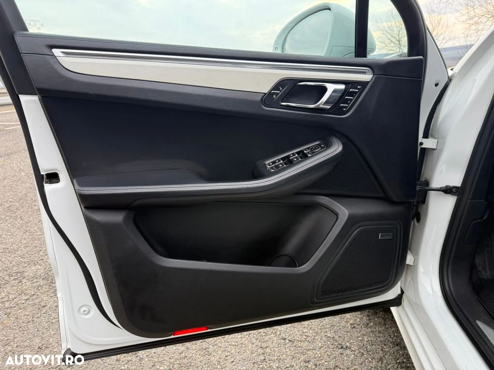 Porsche Macan 3.0 PDK S - 12