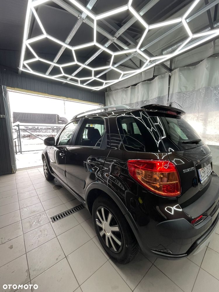 Suzuki SX4 1.6 VVT 4x2 Club - 9