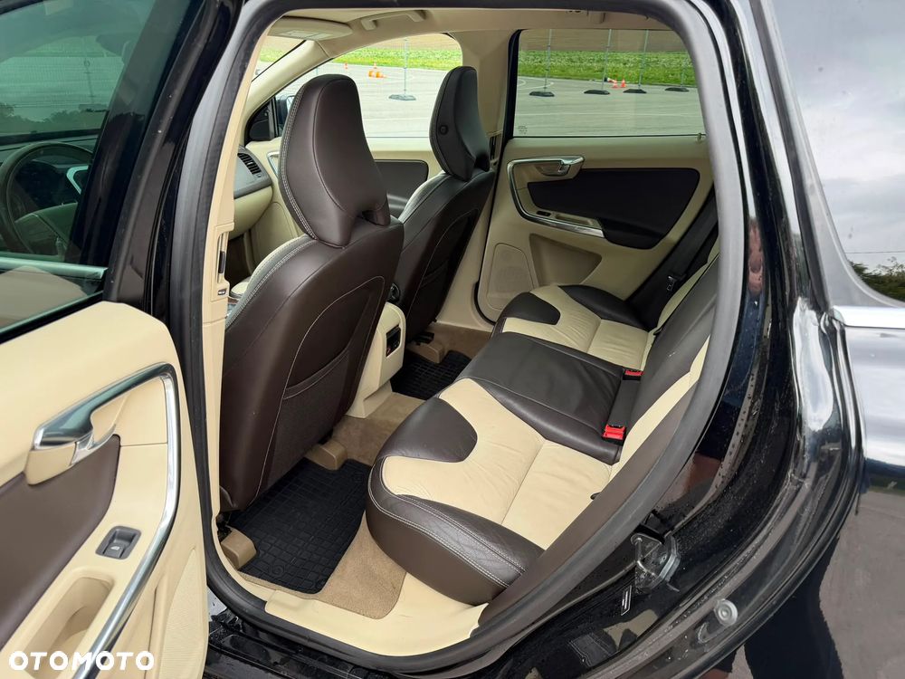 Volvo XC 60 T6 AWD Summum - 13