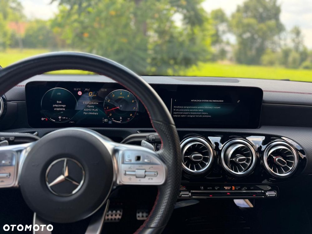 Mercedes-Benz CLA 250 4Matic 8G-DCT AMG Line Advanced Plus - 19