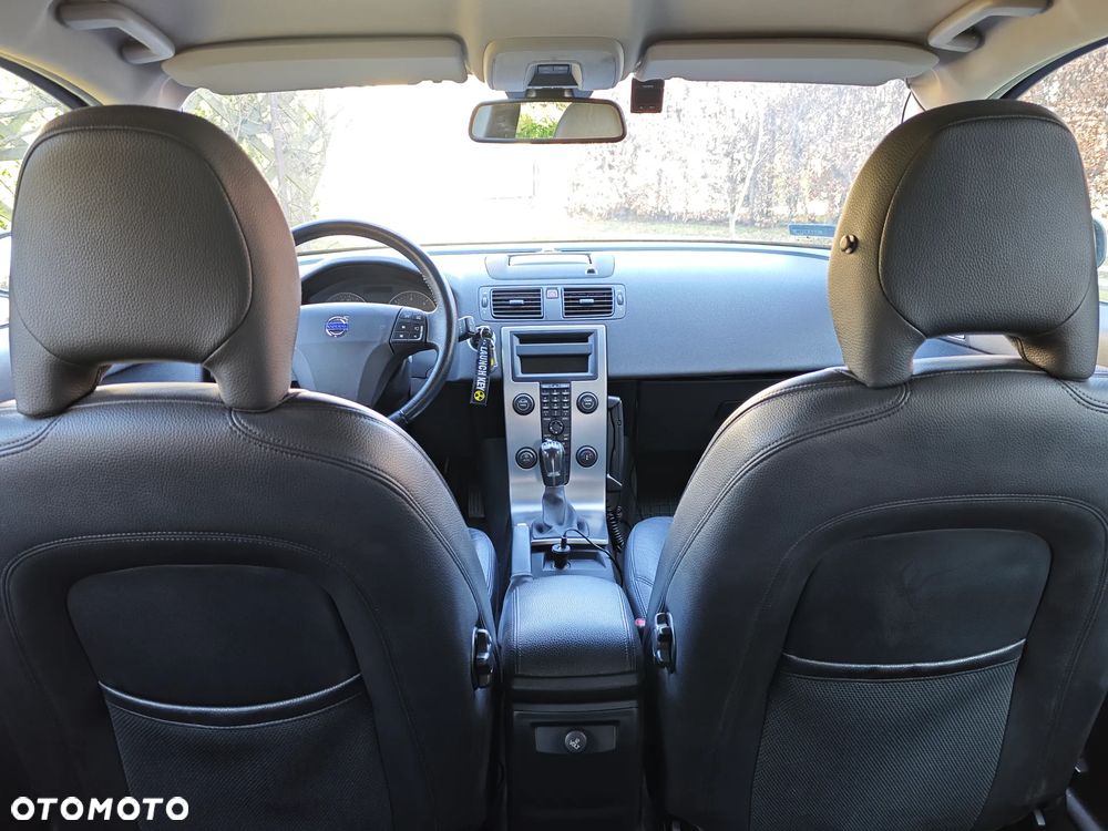 Volvo V50 - 10