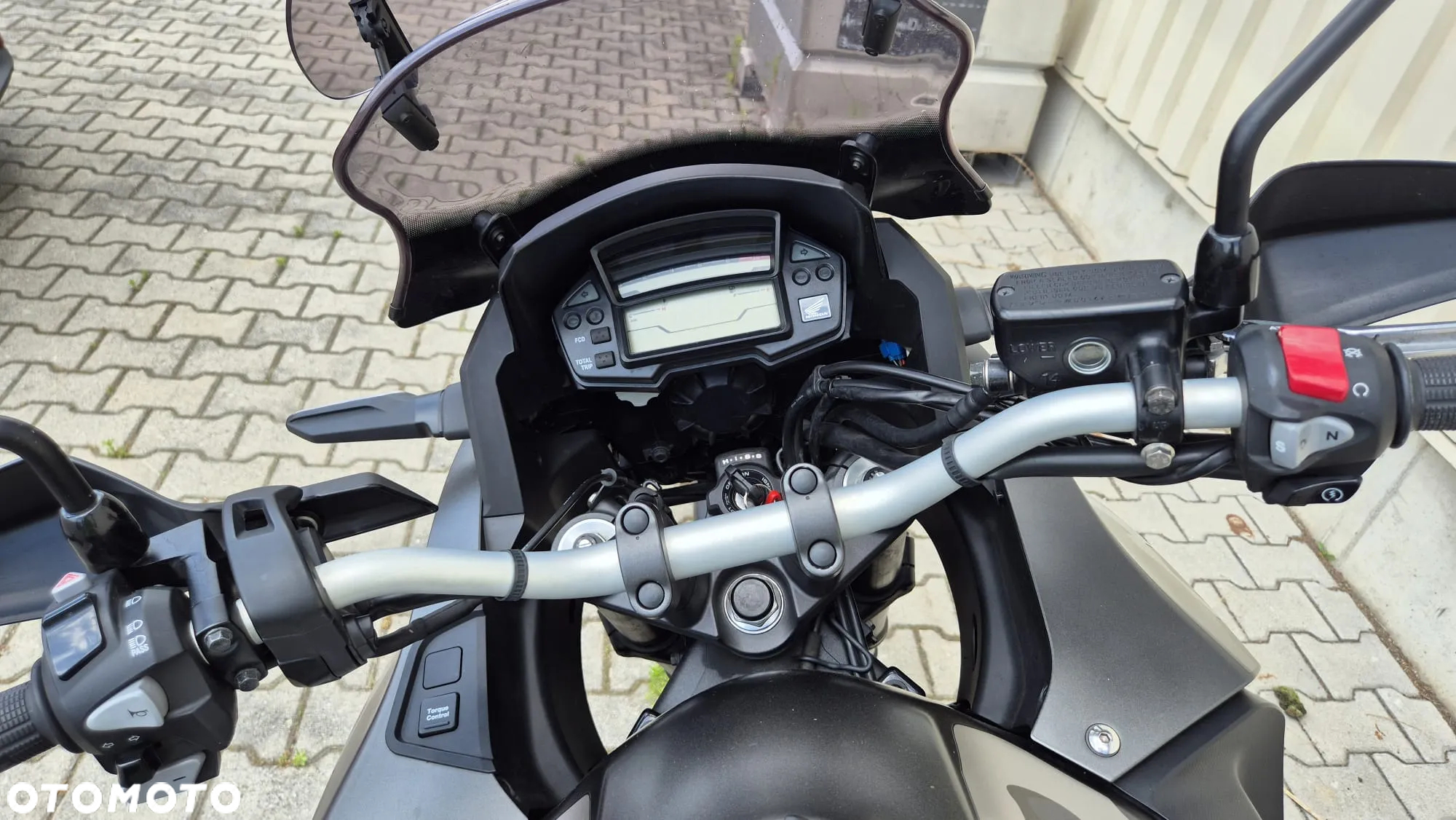 Honda VFR - 9