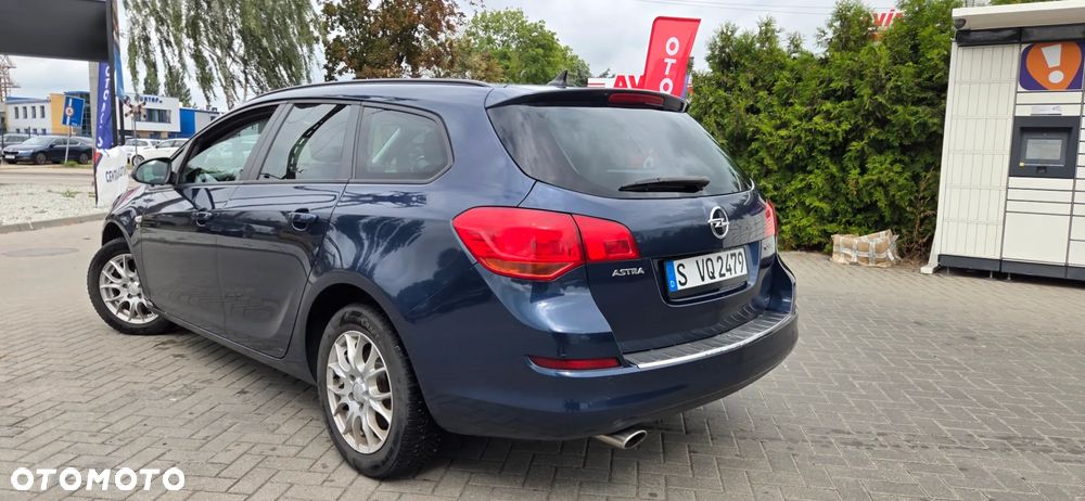 Opel Astra 1.6 Turbo 150 Jahre - 13
