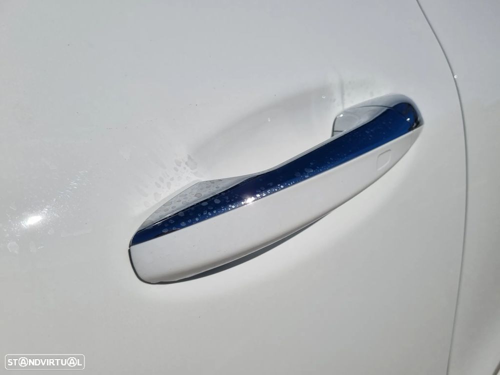Mercedes-Benz CLA 250 e Shooting Brake Progressive - 21