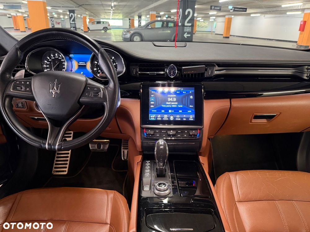 Maserati Quattroporte GranSport S - 9