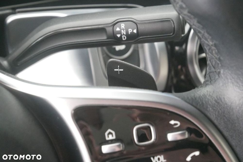 Mercedes-Benz GLB - 27