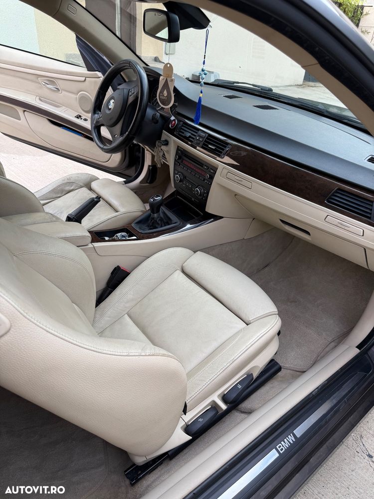 BMW Seria 3 320d - 8