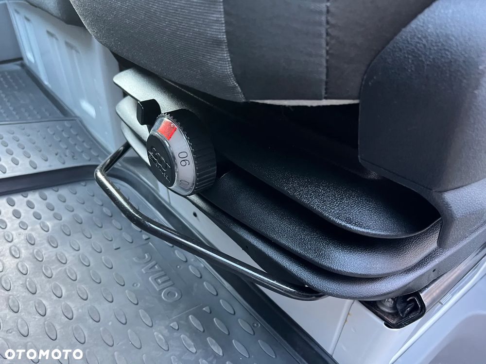 Volkswagen Crafter - 14