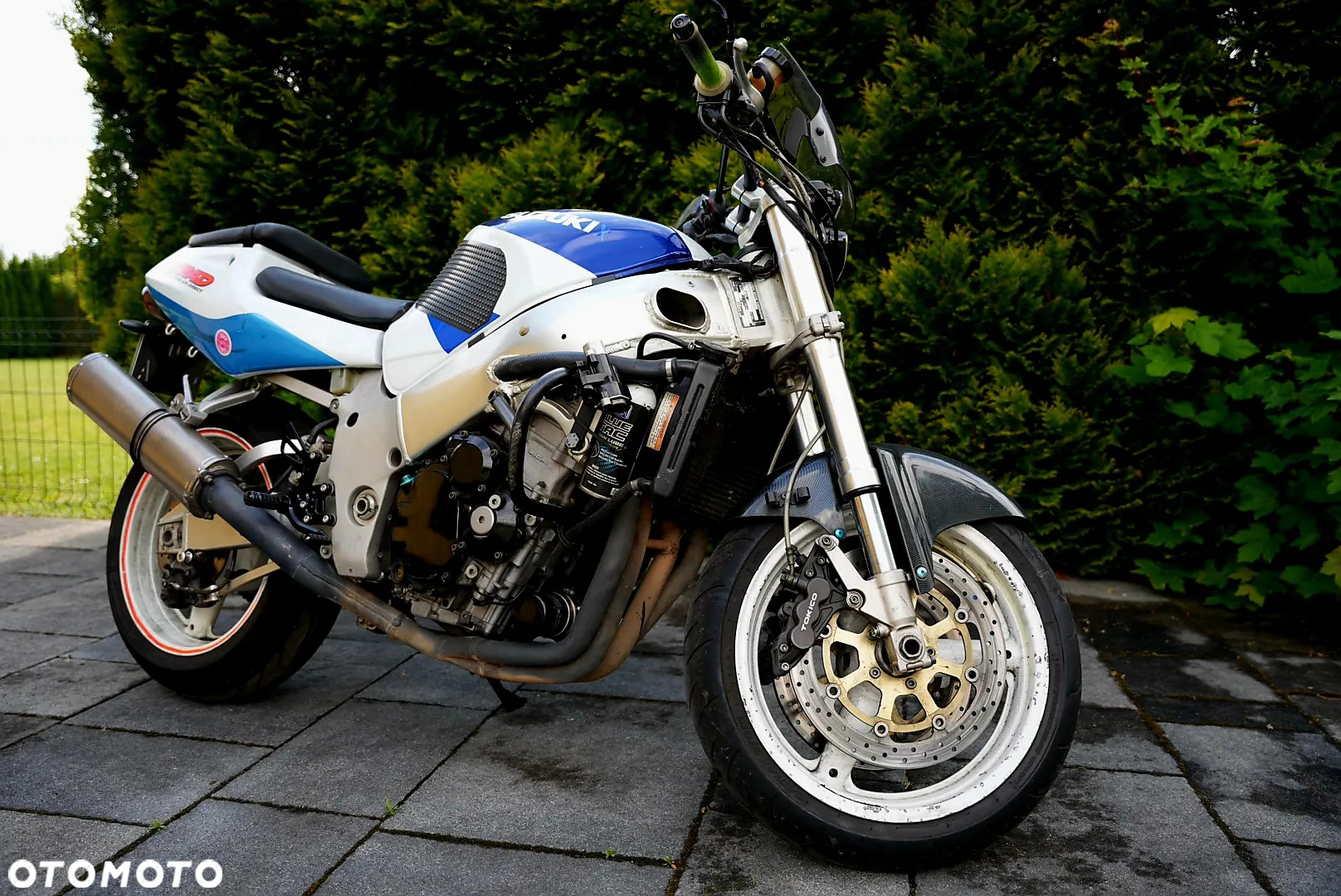 Suzuki GSX-R - 6