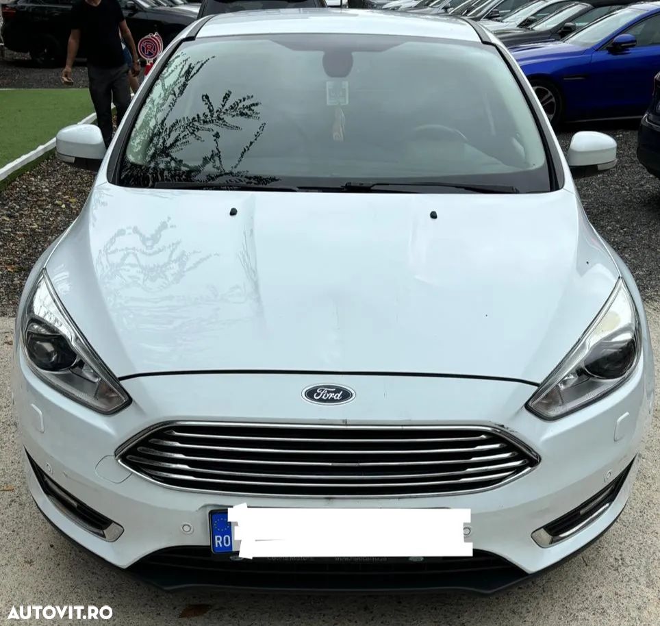 Ford Focus 1.5 Ecoboost Titanium - 1
